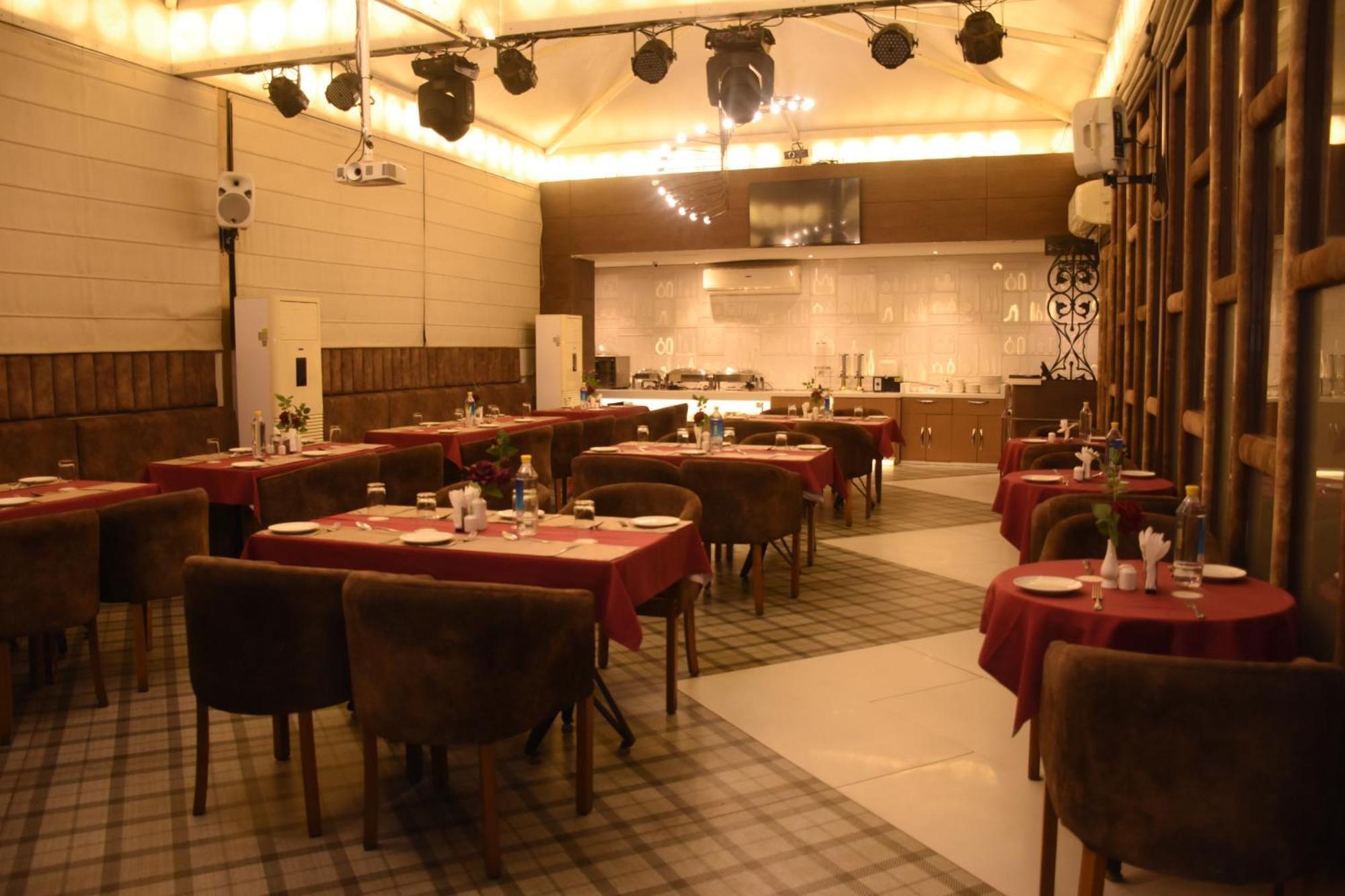 Hotel Gurveer Royal Lucknow Bagian luar foto