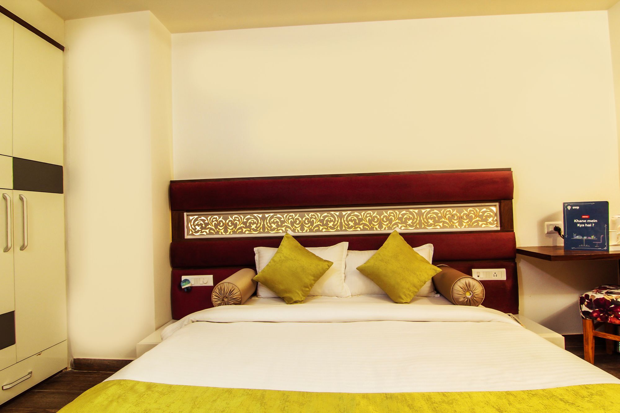 Hotel Gurveer Royal Lucknow Bagian luar foto